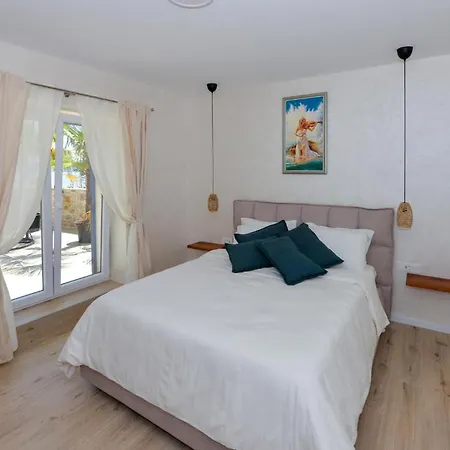 Beautiful In Holiday home *