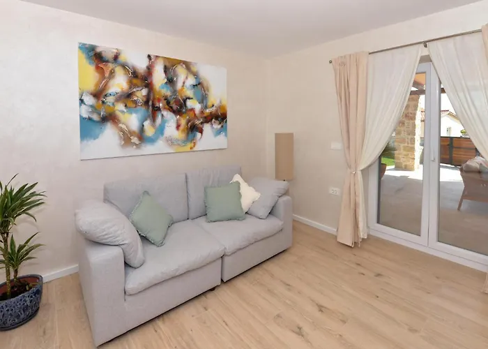 Beautiful In Vikendica Dobropoljana