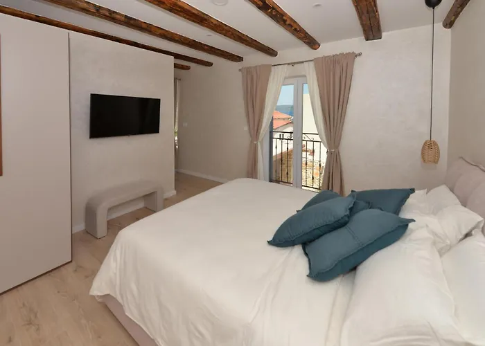 Beautiful In Holiday home Dobropoljana