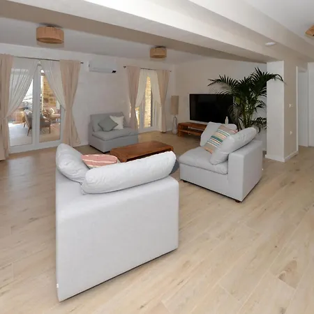 Nyaraló Beautiful In